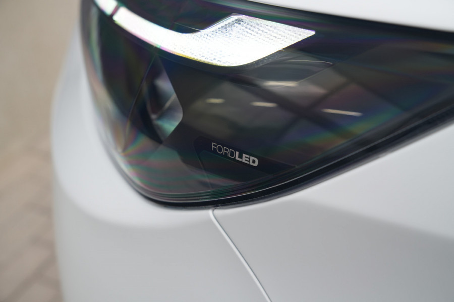 Ford E-Transit Custom 340 L2H1 Limited 71 kWh 218pk - LED - Carplay - Stoelverwarming - Keyless - Cruise - Rijklaar
