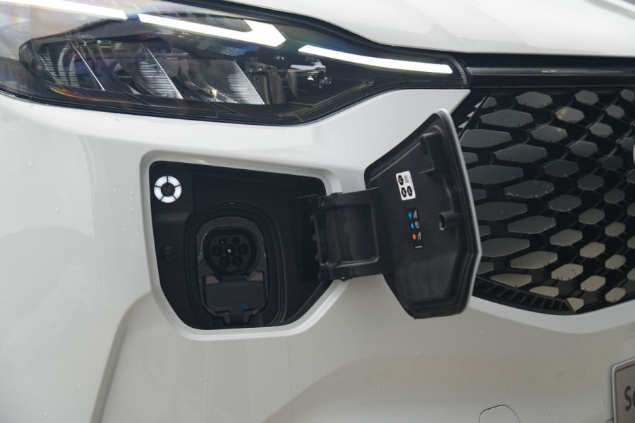 Ford E-Transit Custom 340 L2H1 Limited 71 kWh 218pk - LED - Carplay - Stoelverwarming - Keyless - Cruise - Rijklaar