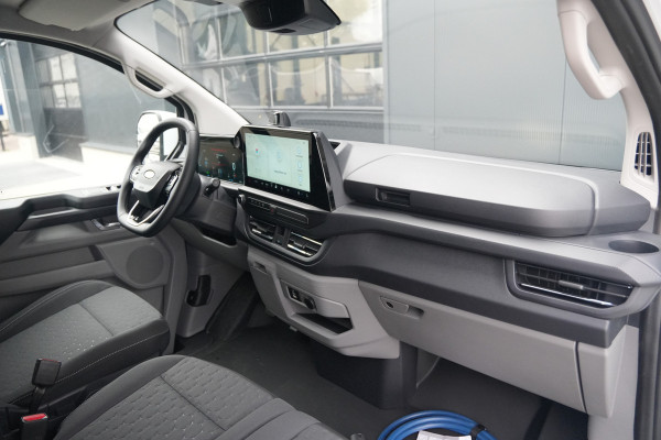 Ford E-Transit Custom 340 L2H1 Limited 71 kWh 218pk - LED - Carplay - Stoelverwarming - Keyless - Cruise - Rijklaar