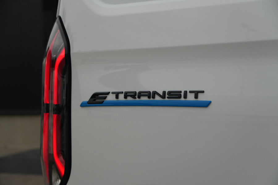 Ford E-Transit Custom 340 L2H1 Limited 71 kWh 218pk - LED - Carplay - Stoelverwarming - Keyless - Cruise - Rijklaar