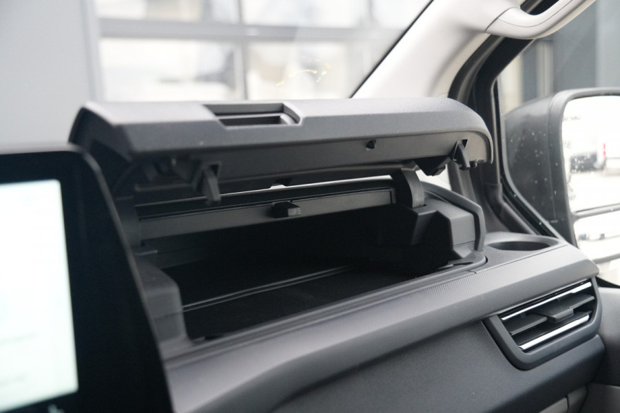 Ford E-Transit Custom 340 L2H1 Limited 71 kWh 218pk - 1+1 stoel - Stoelverwarming - Carplay - Camera - LED - Rijklaar