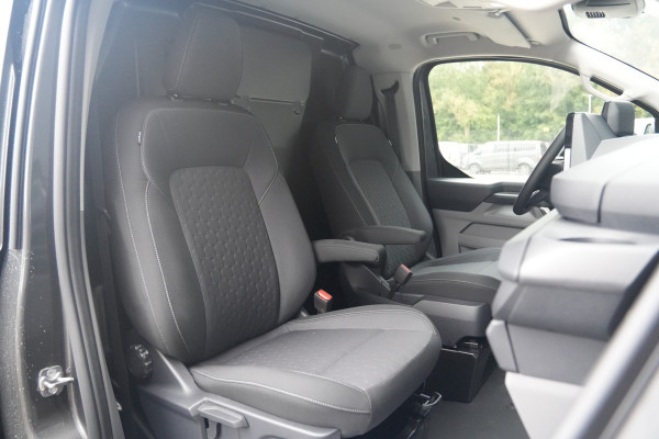 Ford E-Transit Custom 340 L2H1 Limited 71 kWh 218pk - 1+1 stoel - Stoelverwarming - Carplay - Camera - LED - Rijklaar