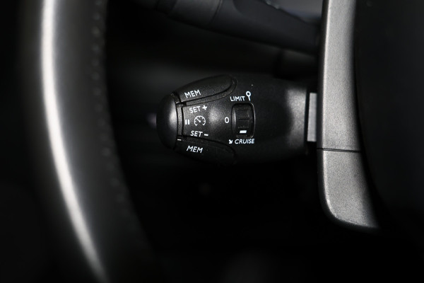 Citroën C3 Aircross 1.2 PureTech S&S Shine CARPLAY NAVI CRUISE CLIMA DAB+ HIFI NFC '18