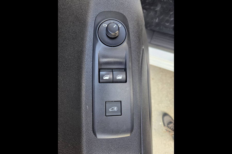 Opel Combo Edition Airco Cruisecontrol Naviagtiesysteem