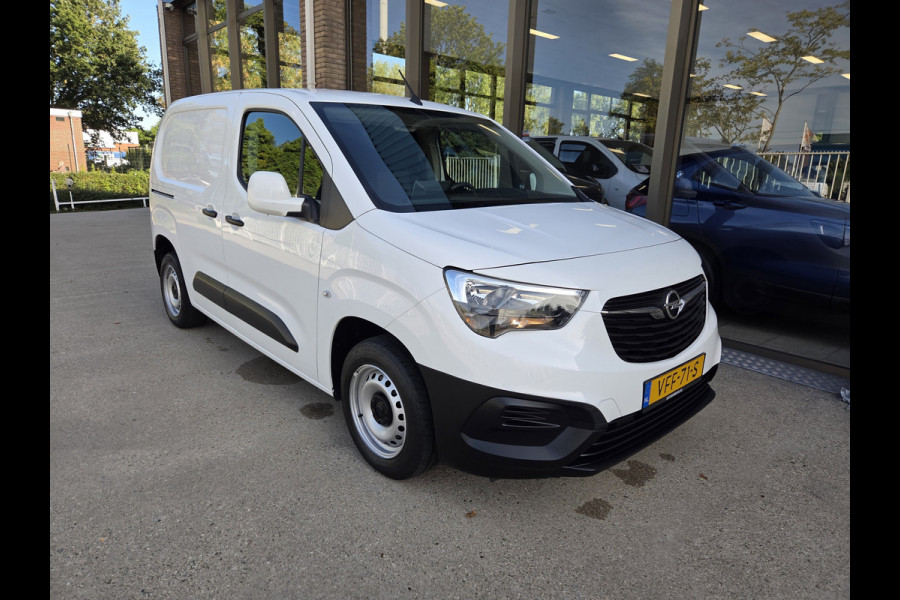 Opel Combo Edition Airco Cruisecontrol Naviagtiesysteem