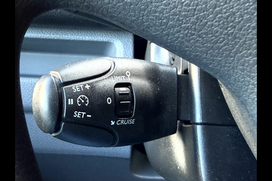 Peugeot e-Expert 75 kWh Standard incl.BTW, SOH 93.6%, 9-Persoons, slechts 20526km