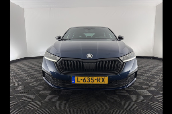 Škoda Octavia 1.0 e-TSI Sport Business   Aut. *FULL-LED | DIGI-COCKPIT | ADAPTIVE-CRUISE | COMFORT-SEATS | NAVI-FULLMAP | CARPLAY | SHIFT-PADDLES | ECC | PDC | 18''ALU | TOWBAR*