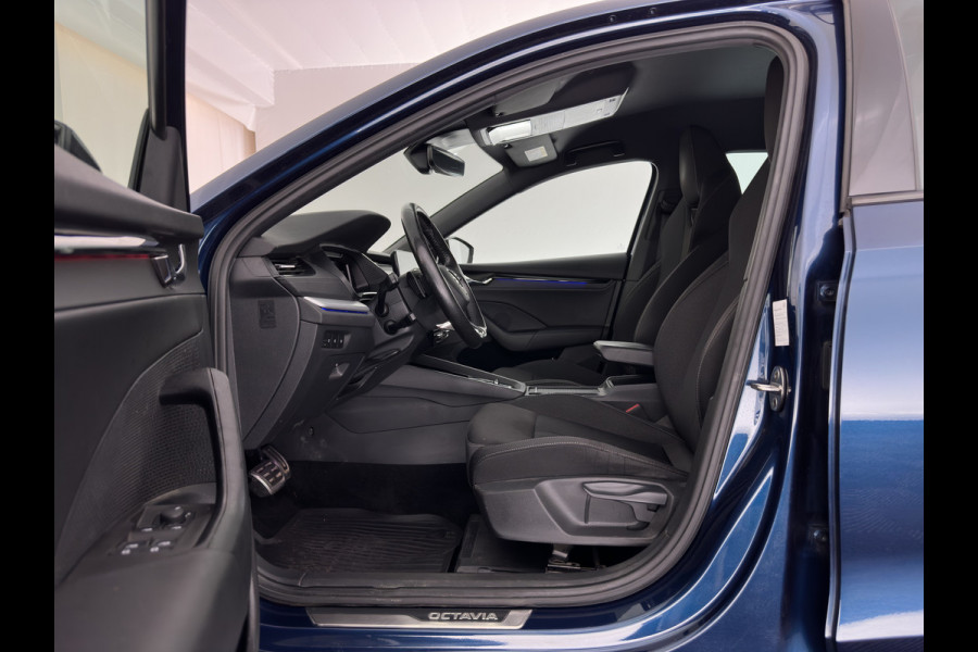 Škoda Octavia 1.0 e-TSI Sport Business   Aut. *FULL-LED | DIGI-COCKPIT | ADAPTIVE-CRUISE | COMFORT-SEATS | NAVI-FULLMAP | CARPLAY | SHIFT-PADDLES | ECC | PDC | 18''ALU | TOWBAR*
