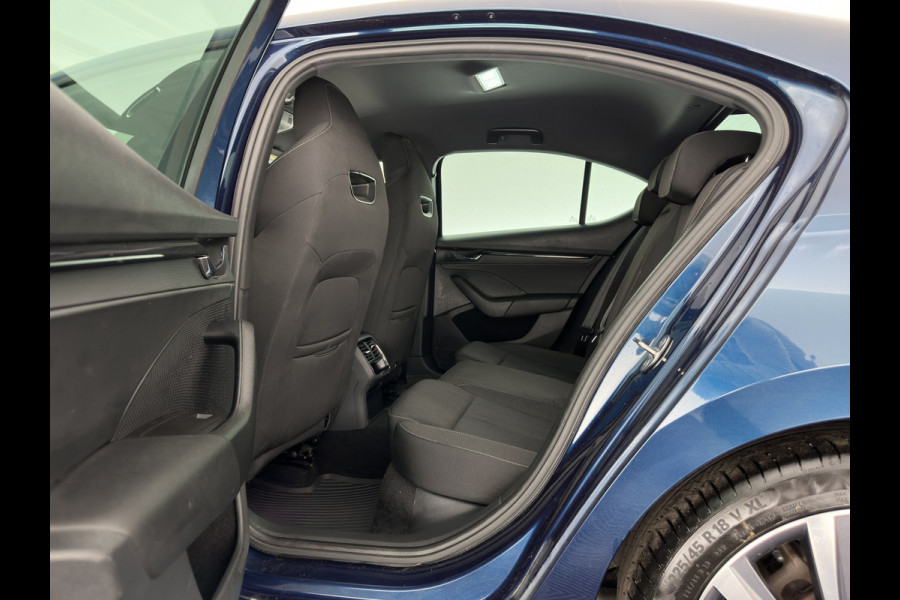 Škoda Octavia 1.0 e-TSI Sport Business   Aut. *FULL-LED | DIGI-COCKPIT | ADAPTIVE-CRUISE | COMFORT-SEATS | NAVI-FULLMAP | CARPLAY | SHIFT-PADDLES | ECC | PDC | 18''ALU | TOWBAR*