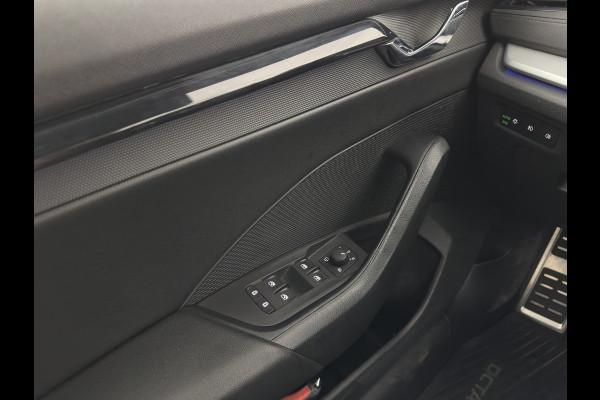 Škoda Octavia 1.0 e-TSI Sport Business   Aut. *FULL-LED | DIGI-COCKPIT | ADAPTIVE-CRUISE | COMFORT-SEATS | NAVI-FULLMAP | CARPLAY | SHIFT-PADDLES | ECC | PDC | 18''ALU | TOWBAR*