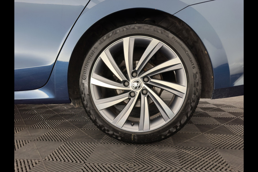 Škoda Octavia 1.0 e-TSI Sport Business   Aut. *FULL-LED | DIGI-COCKPIT | ADAPTIVE-CRUISE | COMFORT-SEATS | NAVI-FULLMAP | CARPLAY | SHIFT-PADDLES | ECC | PDC | 18''ALU | TOWBAR*
