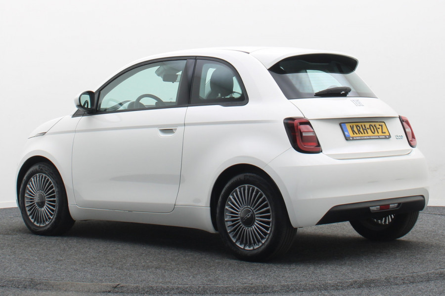 Fiat 500E Icon 42 kWh SOH 96%, Virtual Cockpit, Apple Carplay, Climate, Lane Assist, 16"
