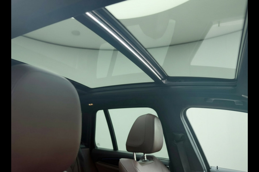 BMW X3 XDrive30e High Executive M- Sport, panoramadak, 360 camera, elect bedienbare stoelen, lazer, fabriek garantie tot 2028,