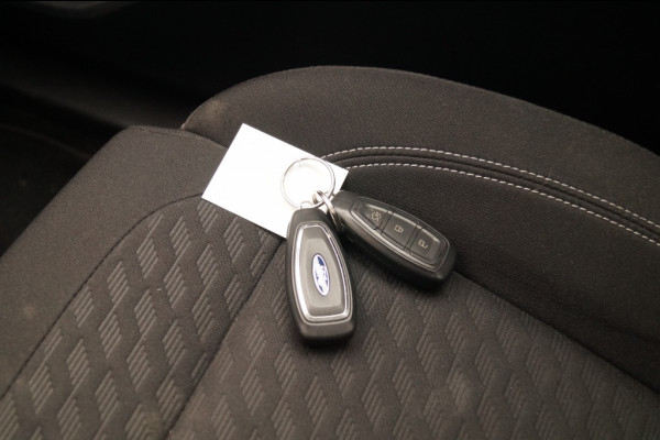 Ford Fiesta 1.0 EcoBoost 100pk Titanium -NAVI-ECC-LED-PDC-