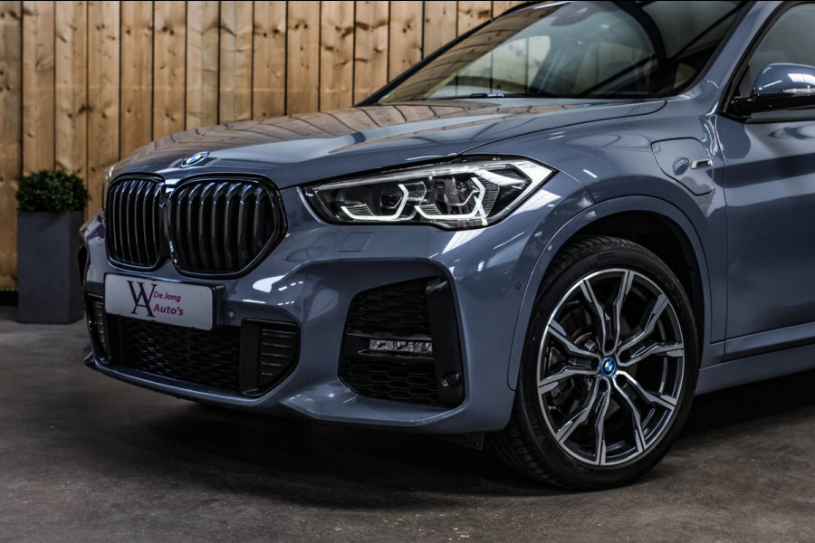 BMW X1 XDrive25e M-Sport *Pano*H/K*Head-Up*Camera*Keyless*Trekhaak*