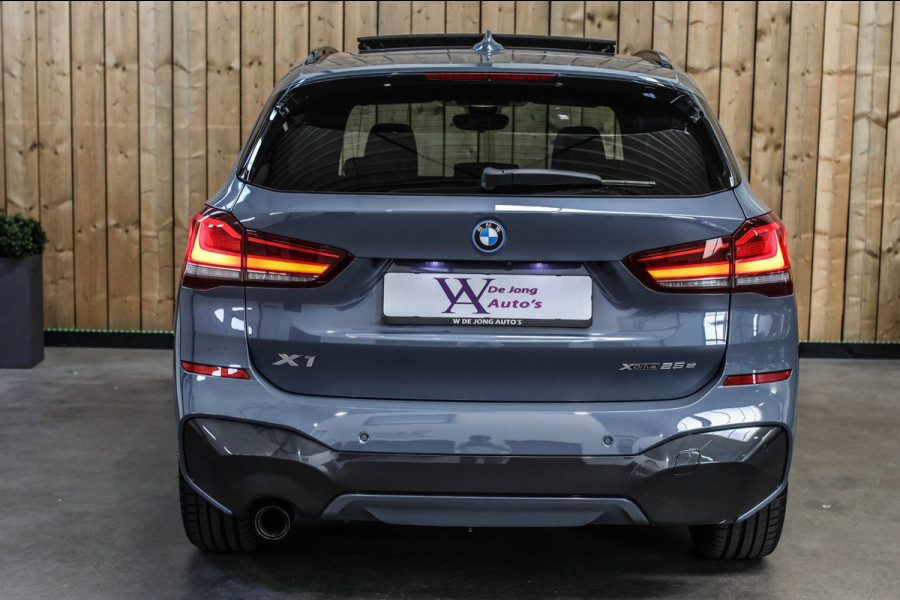 BMW X1 XDrive25e M-Sport *Pano*H/K*Head-Up*Camera*Keyless*Trekhaak*