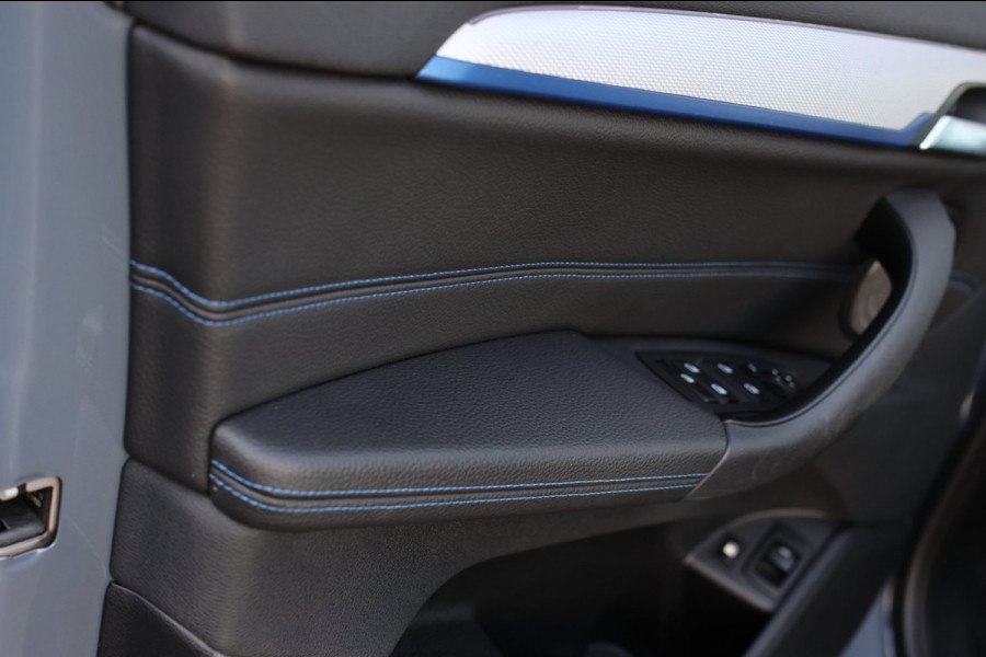 BMW X1 XDrive25e M-Sport *Pano*H/K*Head-Up*Camera*Keyless*Trekhaak*