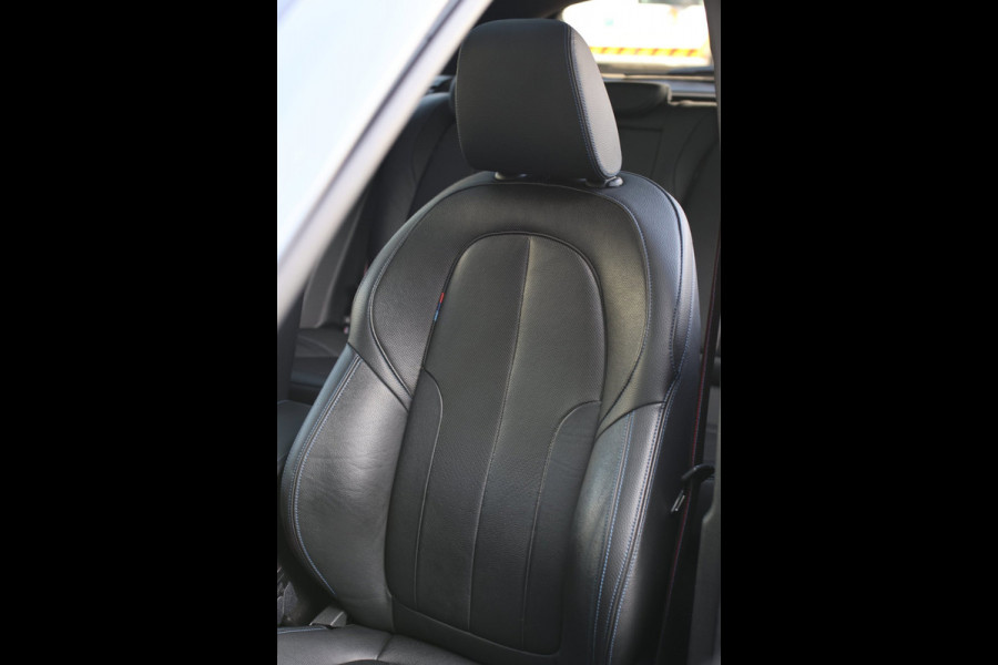 BMW X1 XDrive25e M-Sport *Pano*H/K*Head-Up*Camera*Keyless*Trekhaak*
