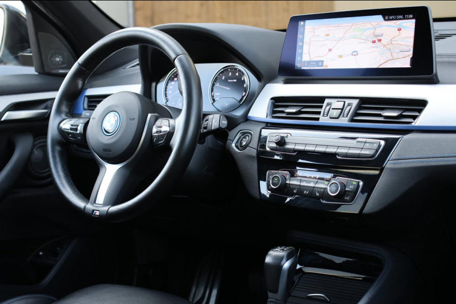 BMW X1 XDrive25e M-Sport *Pano*H/K*Head-Up*Camera*Keyless*Trekhaak*