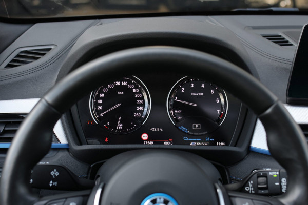BMW X1 XDrive25e M-Sport *Pano*H/K*Head-Up*Camera*Keyless*Trekhaak*
