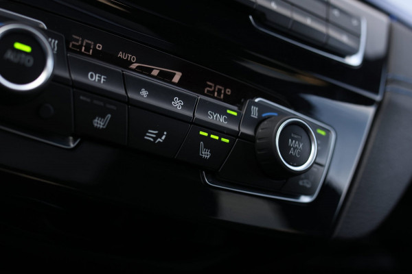 BMW X1 XDrive25e M-Sport *Pano*H/K*Head-Up*Camera*Keyless*Trekhaak*