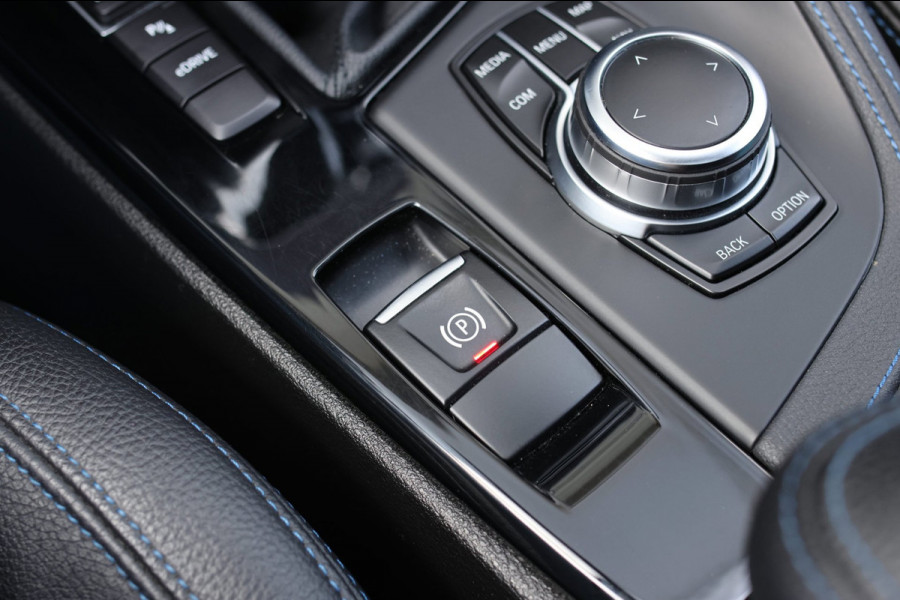 BMW X1 XDrive25e M-Sport *Pano*H/K*Head-Up*Camera*Keyless*Trekhaak*
