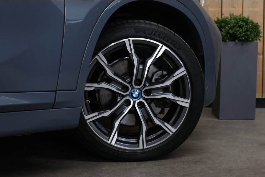 BMW X1 XDrive25e M-Sport *Pano*H/K*Head-Up*Camera*Keyless*Trekhaak*