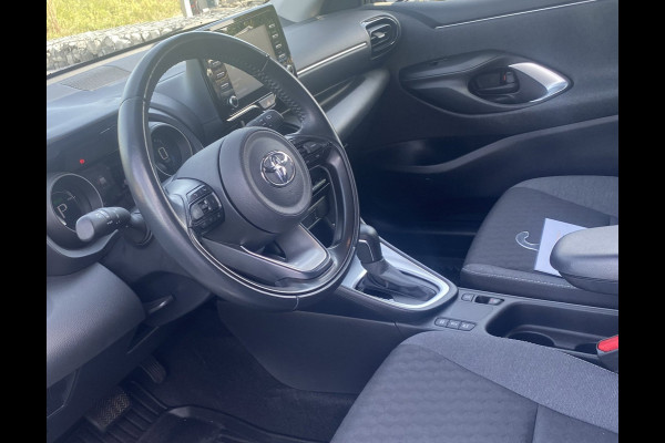 Toyota Yaris 1.5 Hybrid Dynamic/ Virtual CP/ DriveAssist/ CarPlay/ Fabrieksgarantie/ NAP/ Dealeronderhouden