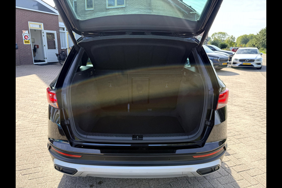 Seat Ateca 1.5 TSI 150pk Xperience Business Intense App Connect, 360 camera, Elek. Achterklep