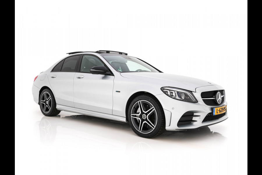 Mercedes-Benz C-Klasse 300 e Business Solution AMG Limited Night-Pack (Plug-in) {SoH-94%} (INCL-BTW) Aut. *PANO | LEATHER-MICROFIBRE | MULTIBEAM-LED | TOPVIEW | DIGI-COCKPIT | BLINDSPOT | HEATED-SPORTSEATS | SHIFTPADDLES | NAVI-FULLAMP | PRIVACY-GLASS | PDC | CRUISE | TOWBAR | 18"