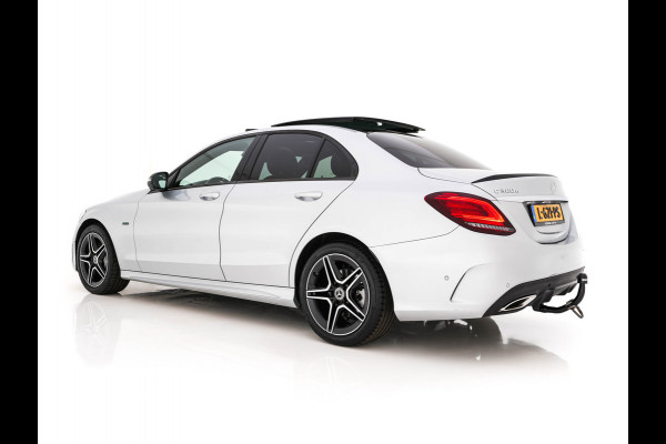 Mercedes-Benz C-Klasse 300 e Business Solution AMG Limited Night-Pack (Plug-in) {SoH-94%} (INCL-BTW) Aut. *PANO | LEATHER-MICROFIBRE | MULTIBEAM-LED | TOPVIEW | DIGI-COCKPIT | BLINDSPOT | HEATED-SPORTSEATS | SHIFTPADDLES | NAVI-FULLAMP | PRIVACY-GLASS | PDC | CRUISE | TOWBAR | 18"