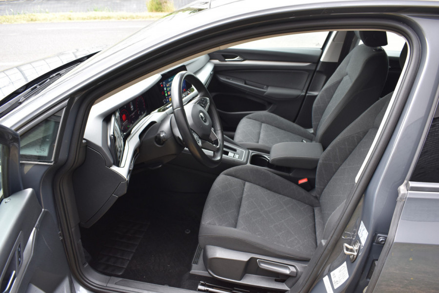 Volkswagen Golf 1.0 eTSI Life Business Automaat Navigatie/CarPlay