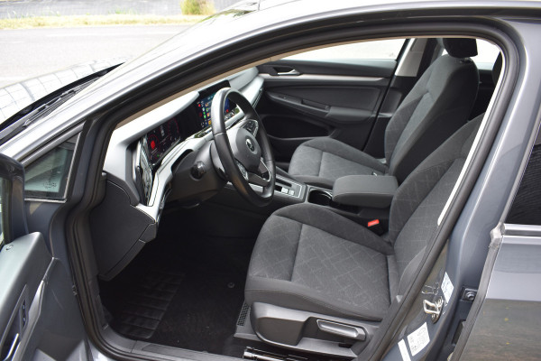 Volkswagen Golf 1.0 eTSI Life Business Automaat Navigatie/CarPlay