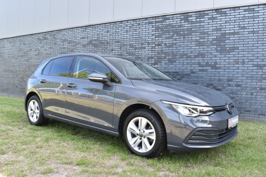 Volkswagen Golf 1.0 eTSI Life Business Automaat Navigatie/CarPlay