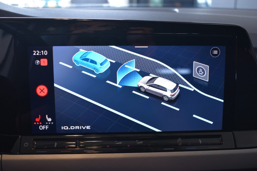 Volkswagen Golf 1.0 eTSI Life Business Automaat Navigatie/CarPlay