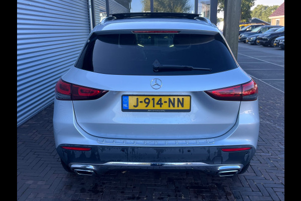 Mercedes-Benz GLA 250 Progressive panoramadak trekhaak vol vol
