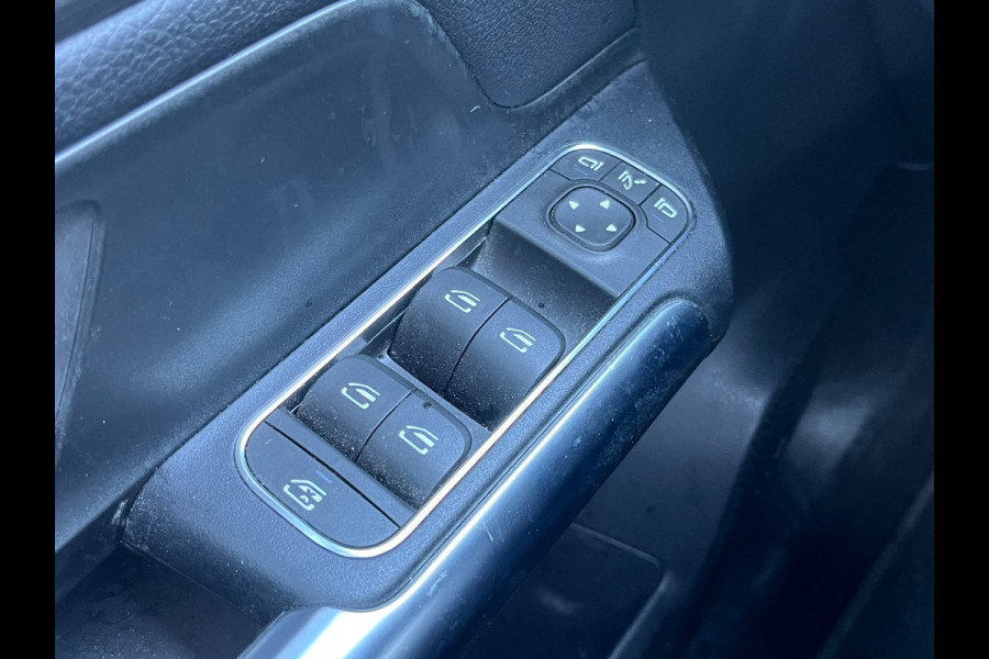 Mercedes-Benz GLA 250 Progressive panoramadak trekhaak vol vol
