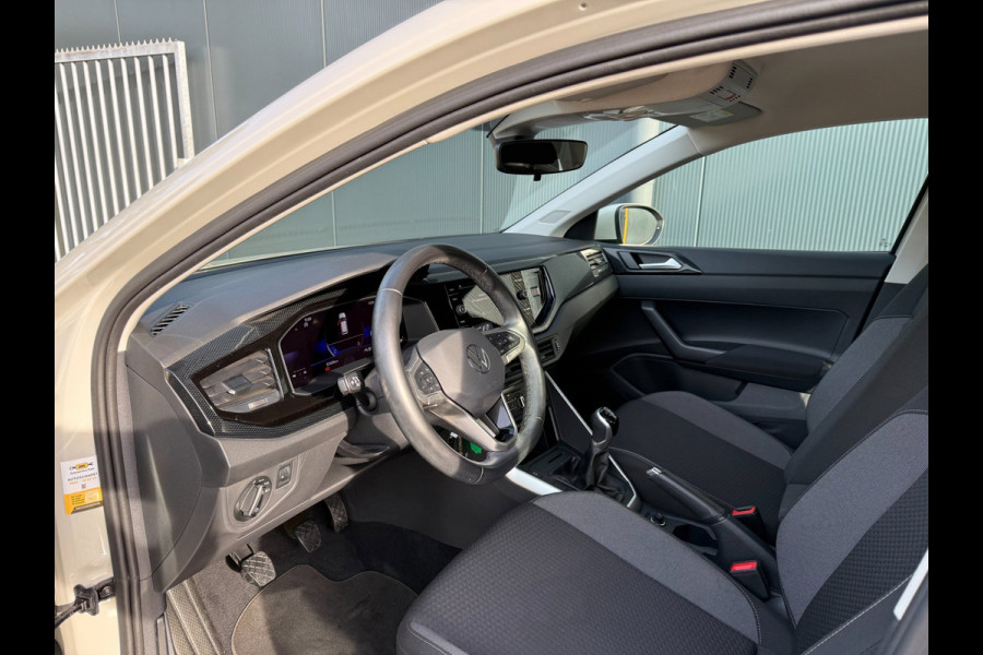 Volkswagen Taigo 1.0 TSI * Carplay * Adaptieve Cruise * Virtual Cockpit * Lm Velgen *