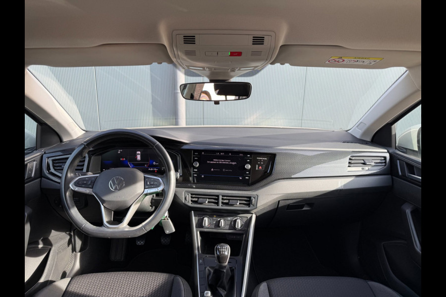 Volkswagen Taigo 1.0 TSI * Carplay * Adaptieve Cruise * Virtual Cockpit * Lm Velgen *