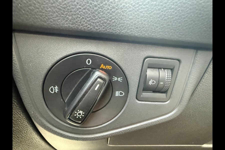Volkswagen Taigo 1.0 TSI * Carplay * Adaptieve Cruise * Virtual Cockpit * Lm Velgen *