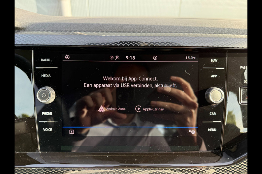 Volkswagen Taigo 1.0 TSI * Carplay * Adaptieve Cruise * Virtual Cockpit * Lm Velgen *