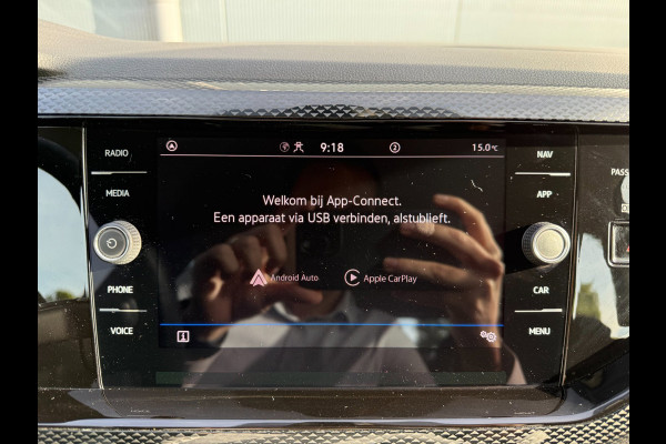 Volkswagen Taigo 1.0 TSI * Carplay * Adaptieve Cruise * Virtual Cockpit * Lm Velgen *