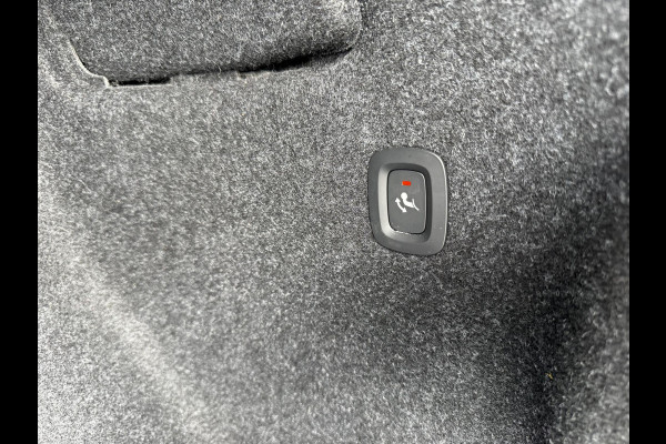 Volvo XC40 1.5 T5 Recharge Inscription | SOH: 87,0% | Trekhaak | Panorama | Leder Amber | H&K Audio | Memory Seat | Camera |