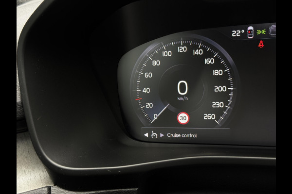 Volvo XC40 1.5 T5 Recharge Inscription | SOH: 87,0% | Trekhaak | Panorama | Leder Amber | H&K Audio | Memory Seat | Camera |