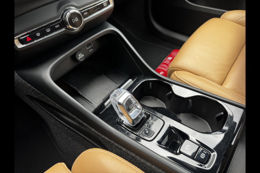 Volvo XC40 1.5 T5 Recharge Inscription | SOH: 87,0% | Trekhaak | Panorama | Leder Amber | H&K Audio | Memory Seat | Camera |