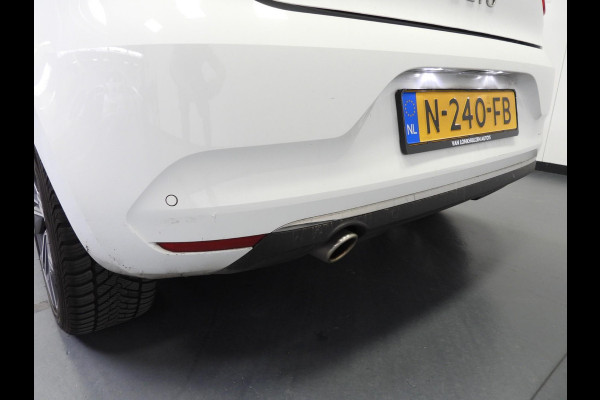 Renault Clio 1.0 TCe Intens NAVI/360CAM/CLIMA/LED/17"LMV!