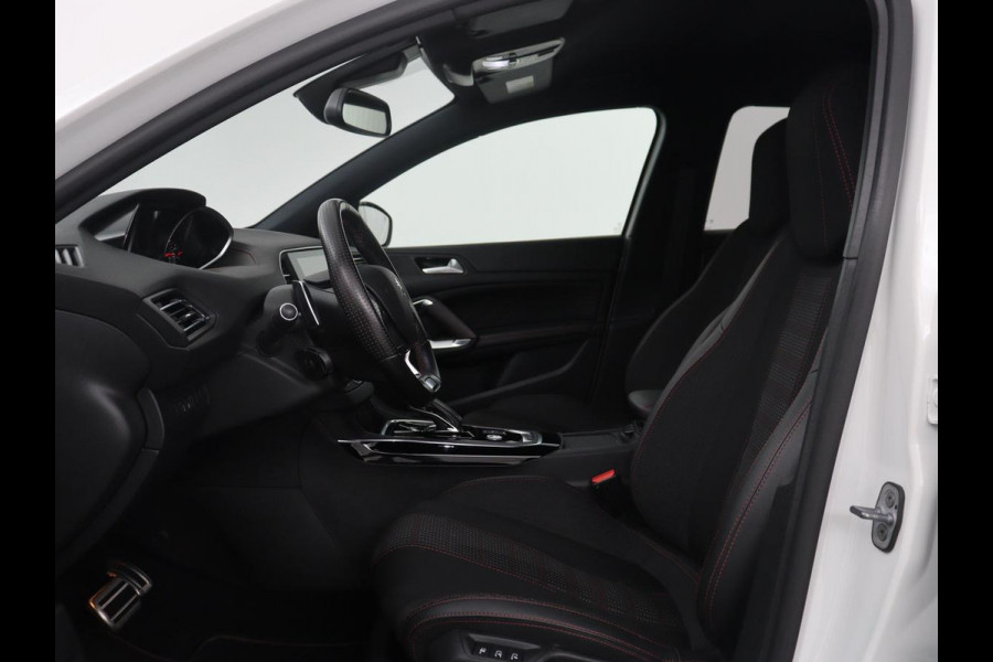 Peugeot 308 SW 1.2 PureTech GT-line | Half leder | Cruise control | Carplay | Navigatie | Camera | Park assist | Climate control | 17" velgen