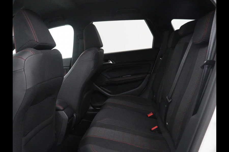 Peugeot 308 SW 1.2 PureTech GT-line | Half leder | Cruise control | Carplay | Navigatie | Camera | Park assist | Climate control | 17" velgen