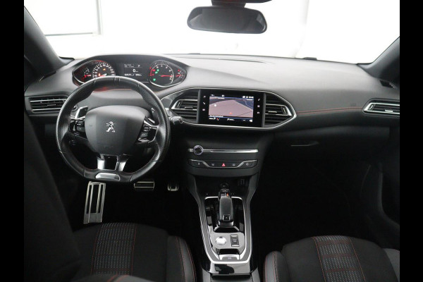 Peugeot 308 SW 1.2 PureTech GT-line | Half leder | Cruise control | Carplay | Navigatie | Camera | Park assist | Climate control | 17" velgen