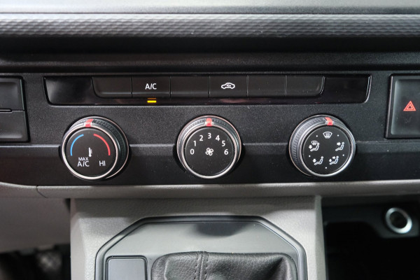 Volkswagen Transporter 2.0 TDI L2H1 28 Automaat > MARGE <
